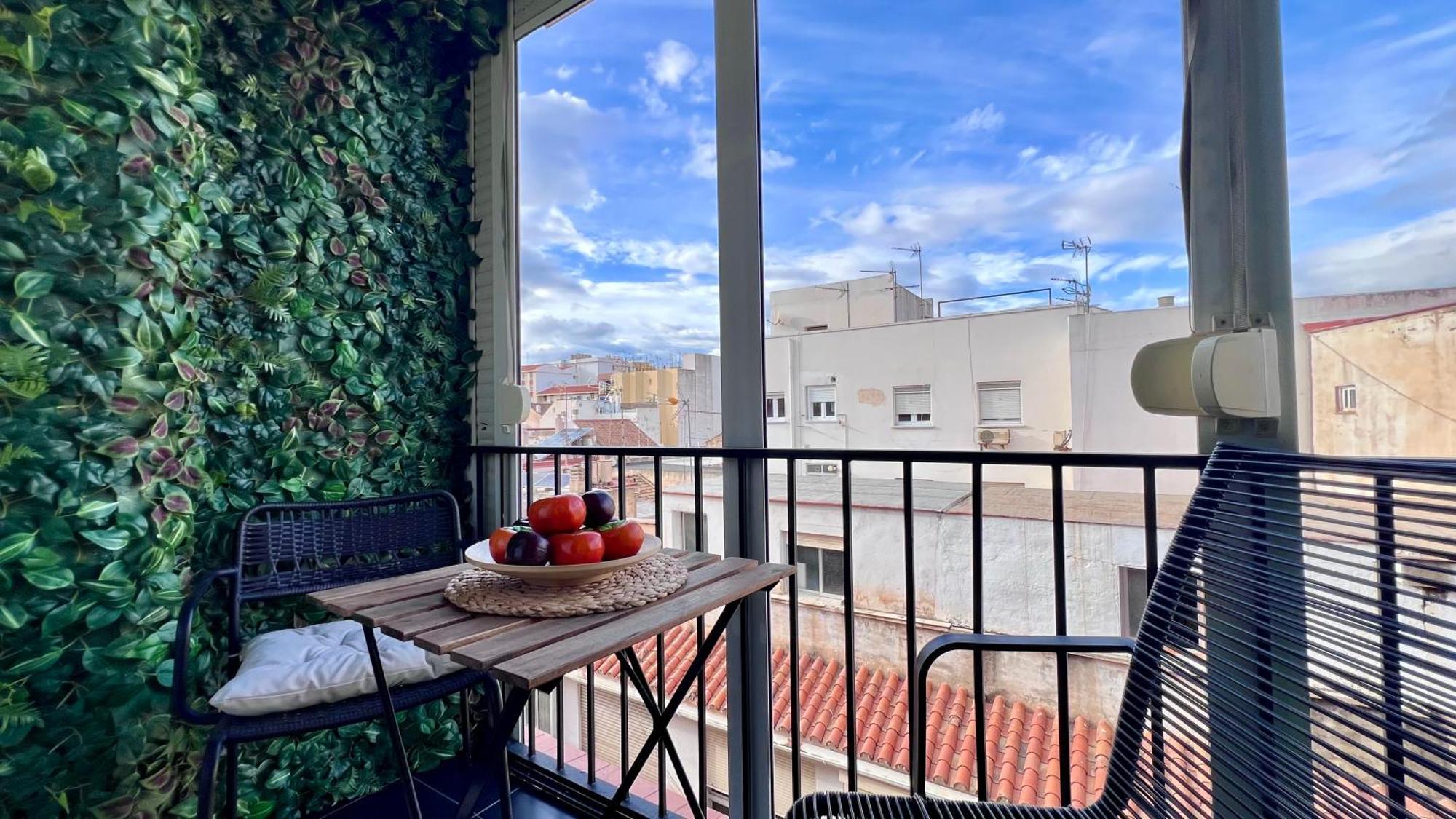 Cool, Modern And Snug 3Br Apartment Peachy Stays Μάλαγα Εξωτερικό φωτογραφία