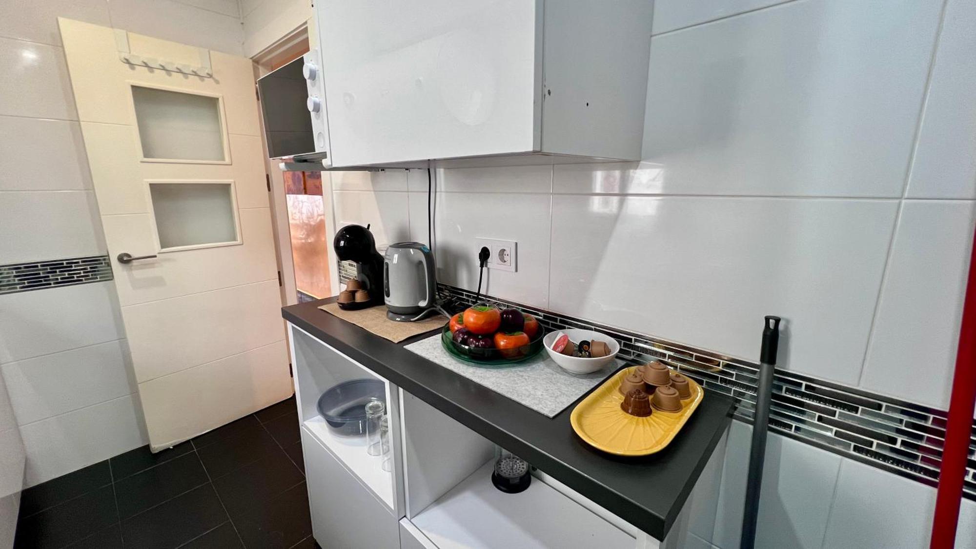Cool, Modern And Snug 3Br Apartment Peachy Stays Μάλαγα Εξωτερικό φωτογραφία